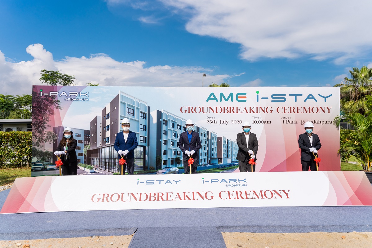 (From left) AME property development division director Cheryl Lim, Haily Construction director Yoong Woei Yeh, Lee, i-Stay Management Sdn Bhd operation director Pu Wah Jian and AME engineering division managing director Vincent Lim at the ground-breaking ceremony on Saturday.